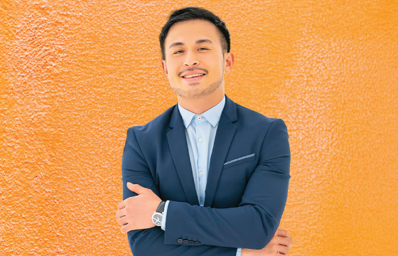 Professional in business attire representing China's growing role in global talent mobility and international workforce deployment.